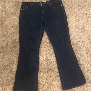 Levi’s 515 Bootcut jeans with button back pockets